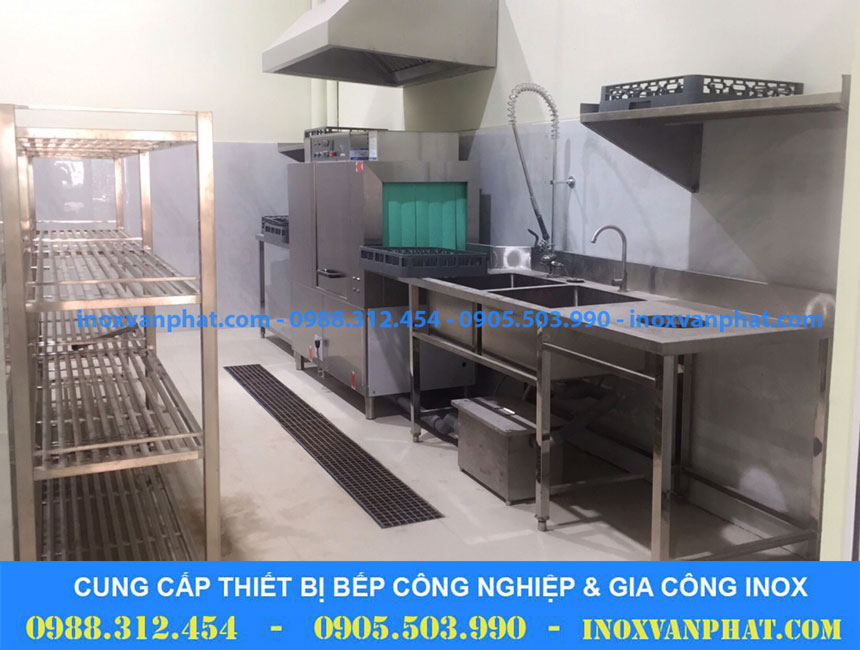 Bàn inox có lỗ xả rác