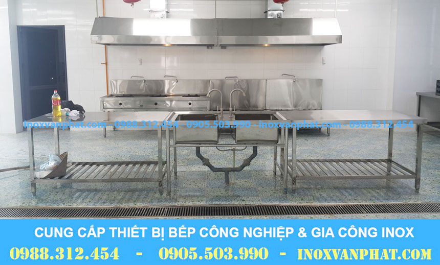 Bàn bếp inox công nghiệp