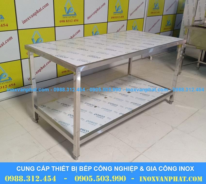 Bàn inox công nghiệp 2 tầng