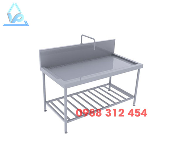 ban-inox-co-voi-nuoc-van-phat-161