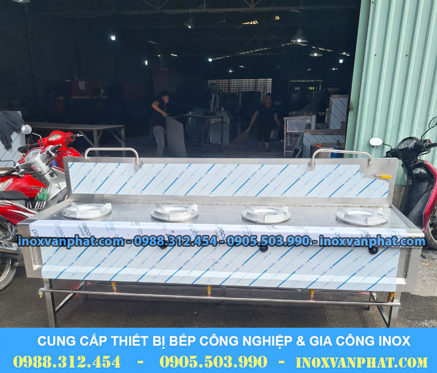 Bếp á công nghiệp sản xuất tại Inox Vạn Phát