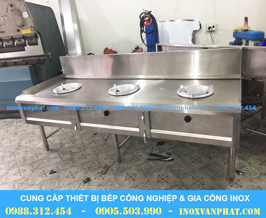 Bếp á 3 họng kiềng tô