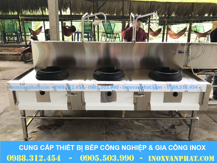 Bếp 3 họng kiềng bánh ú