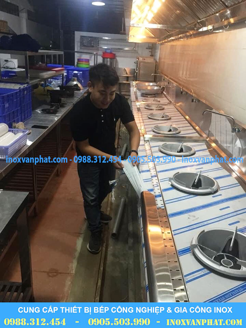 Bếp á công nghiệp