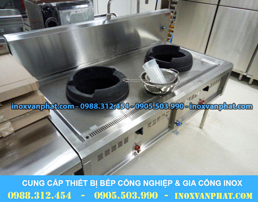 Bếp á công nghiệp sản xuất tại Inox Vạn Phát