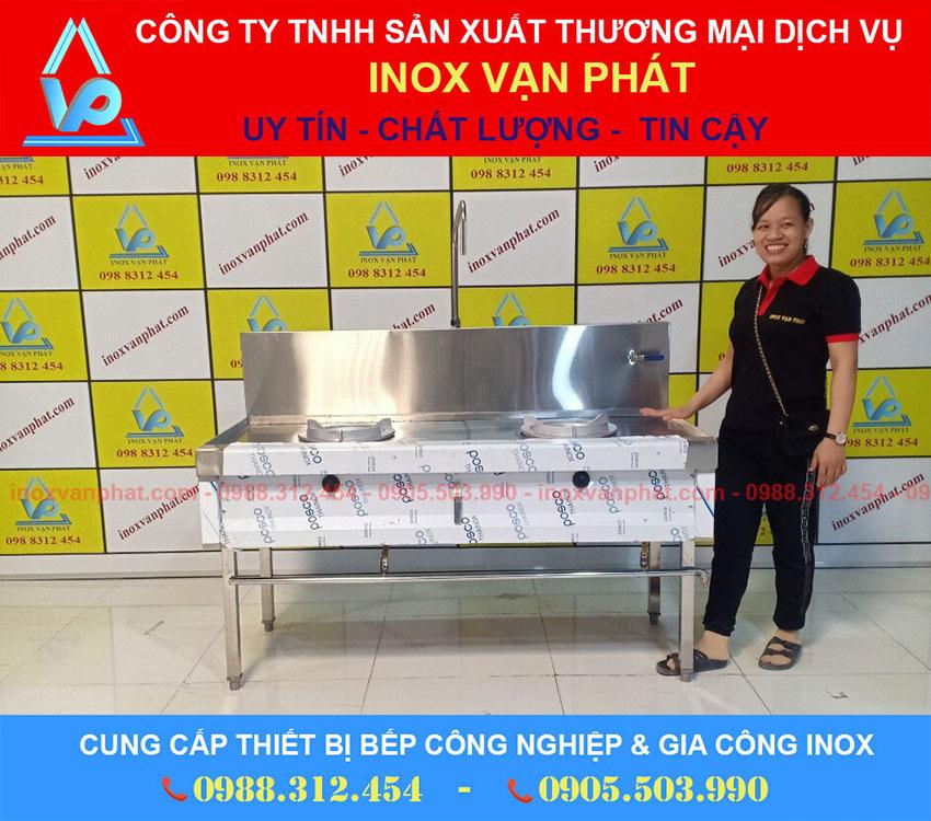 Bếp á công nghiệp sản xuất tại Inox Vạn Phát