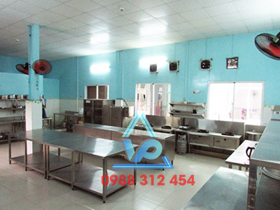 cac-thiet-bi-inox-khong-the-thieu-trong-gian-bep-truong-mam-non-14-inoxvanphat