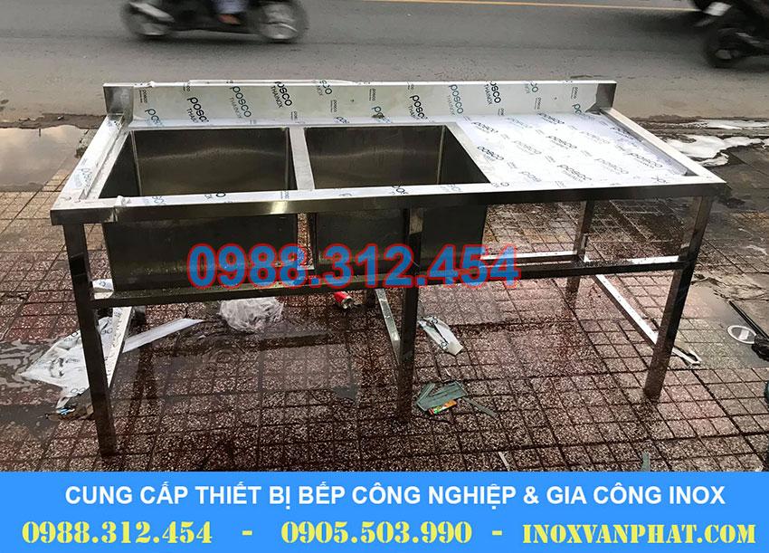 Chậu rửa công nghiệp sản xuất từ inox 304 cao cấp