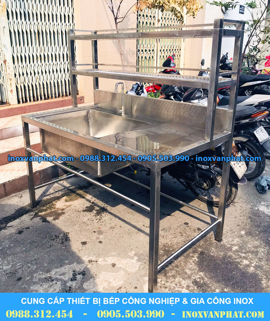 Chậu rửa khu bếp sản xuất tại Inox Vạn Phát
