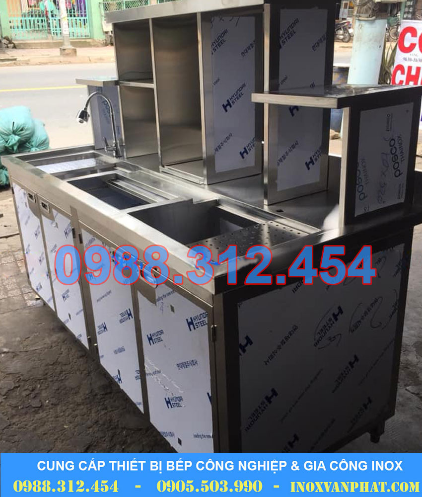 Quầy bar inox hiện đại