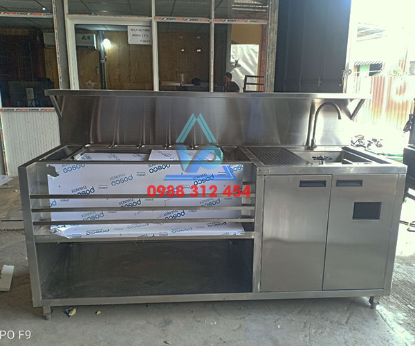 thiet-bi-quay-pha-che-inox