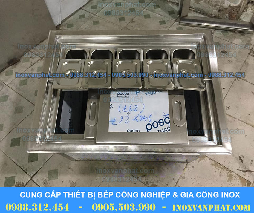 Thùng chưa đá có khay topping