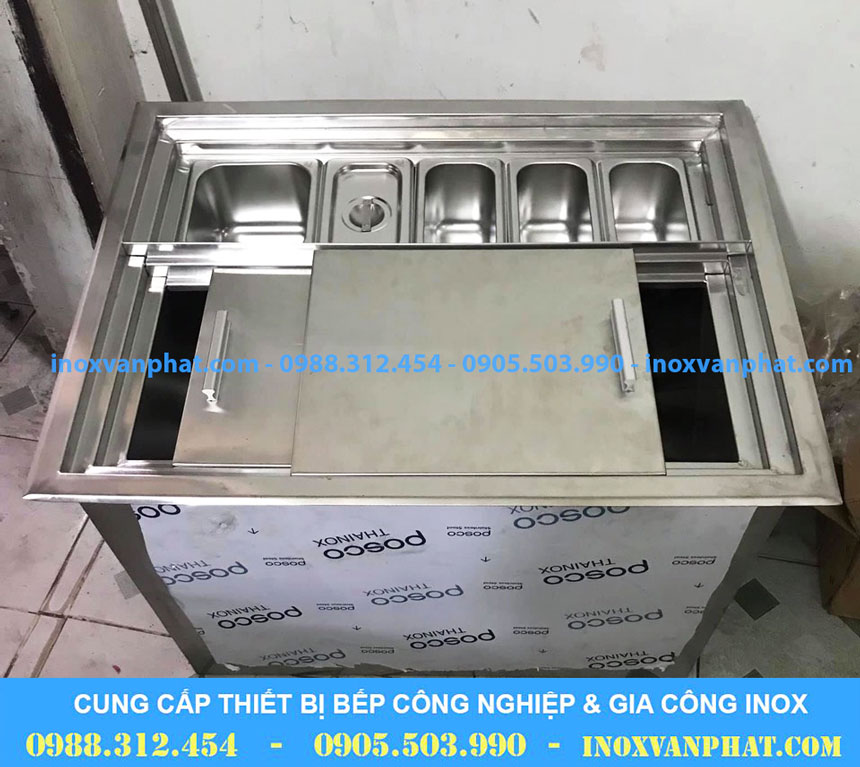 Thùng đá inox âm bàn có khay topping