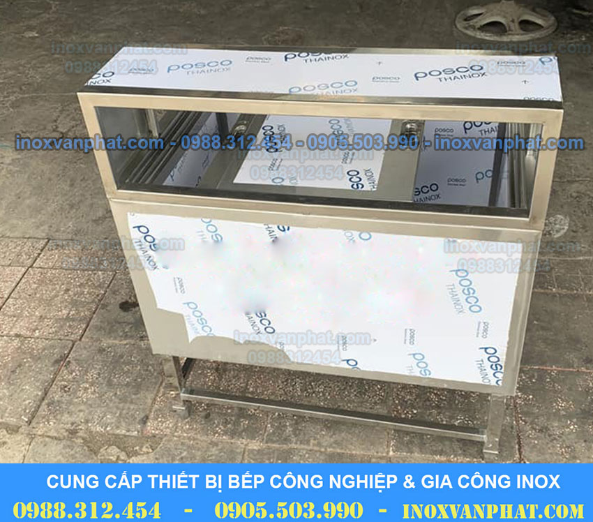 Thùng chứa đá có bánh xe